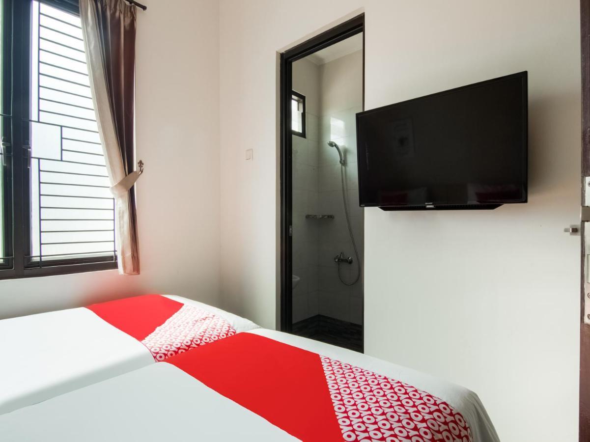 Oyo 3824 Columbus Residence J1 Telukjambe Eksteriør billede