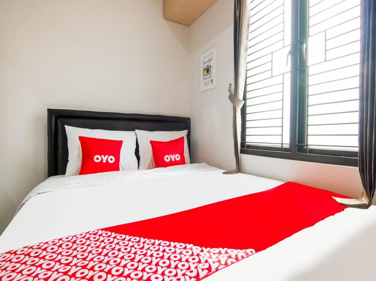 Oyo 3824 Columbus Residence J1 Telukjambe Eksteriør billede