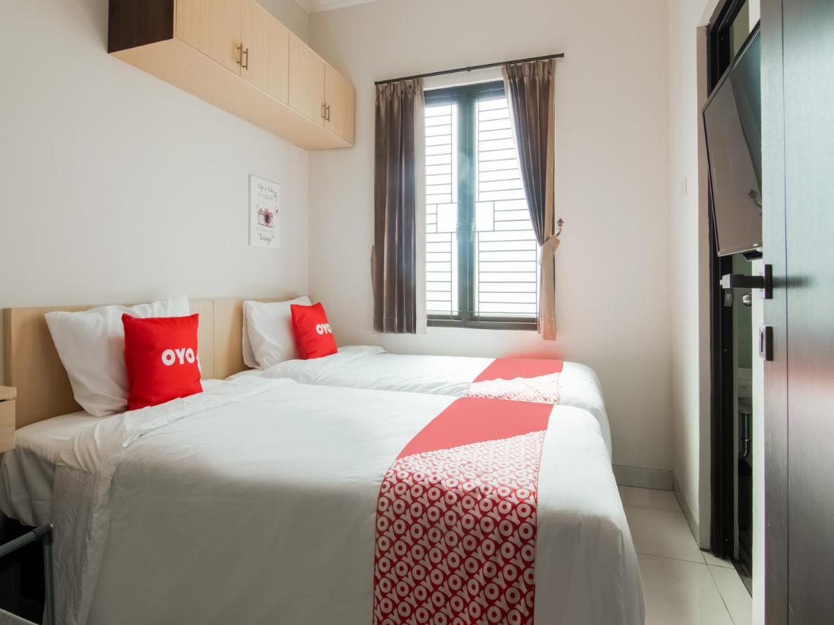Oyo 3824 Columbus Residence J1 Telukjambe Eksteriør billede