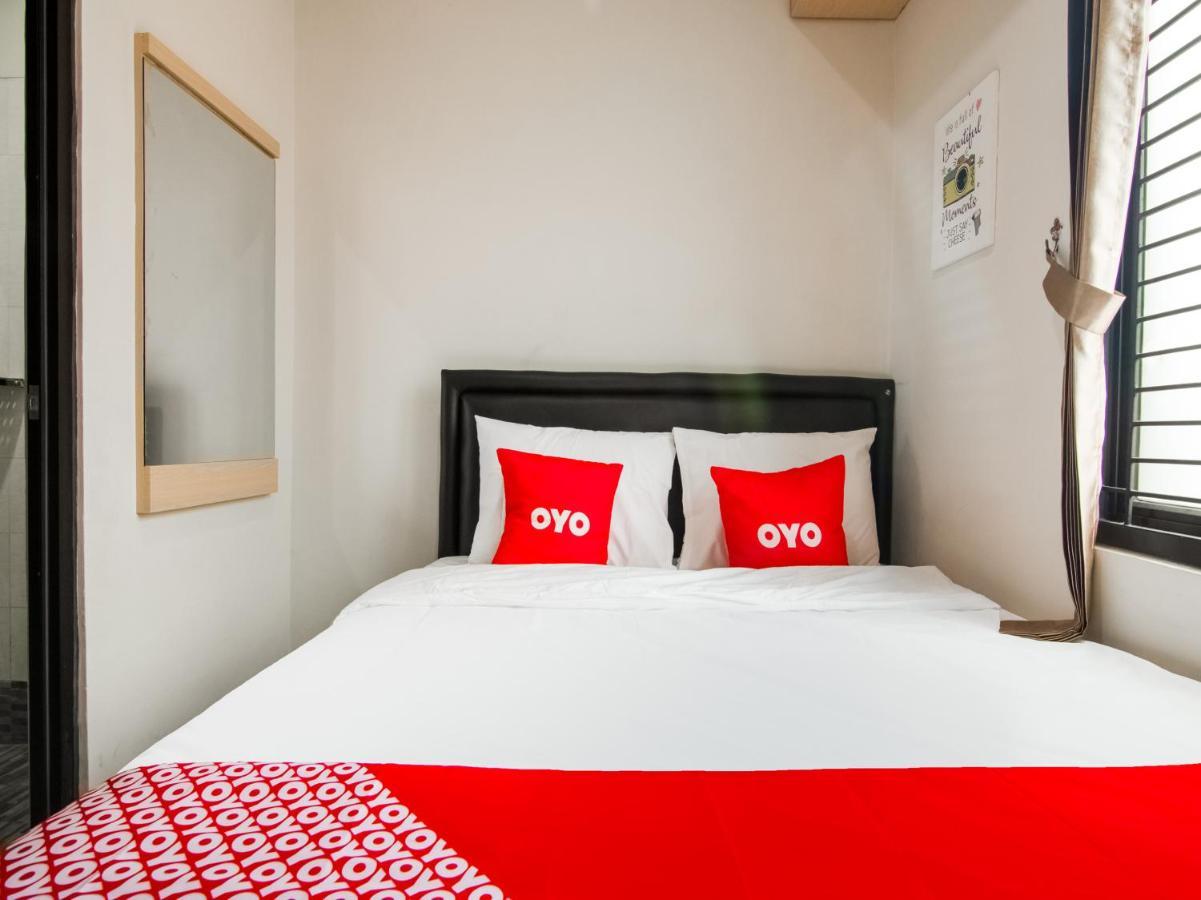 Oyo 3824 Columbus Residence J1 Telukjambe Eksteriør billede