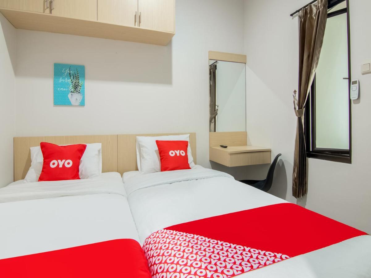 Oyo 3824 Columbus Residence J1 Telukjambe Eksteriør billede